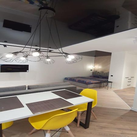 New Lux Apartment 2020 Харків Екстер'єр фото