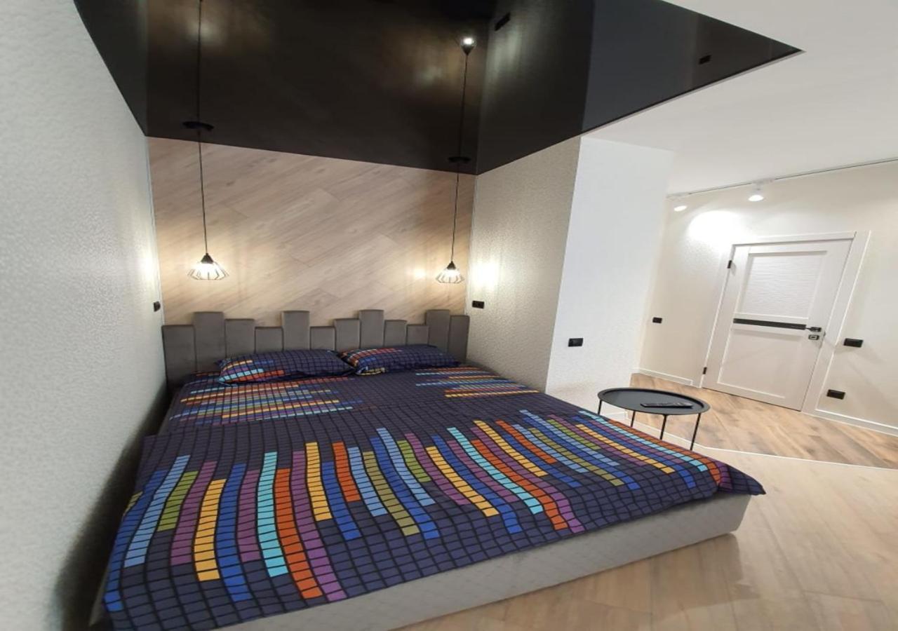 New Lux Apartment 2020 Харків Екстер'єр фото