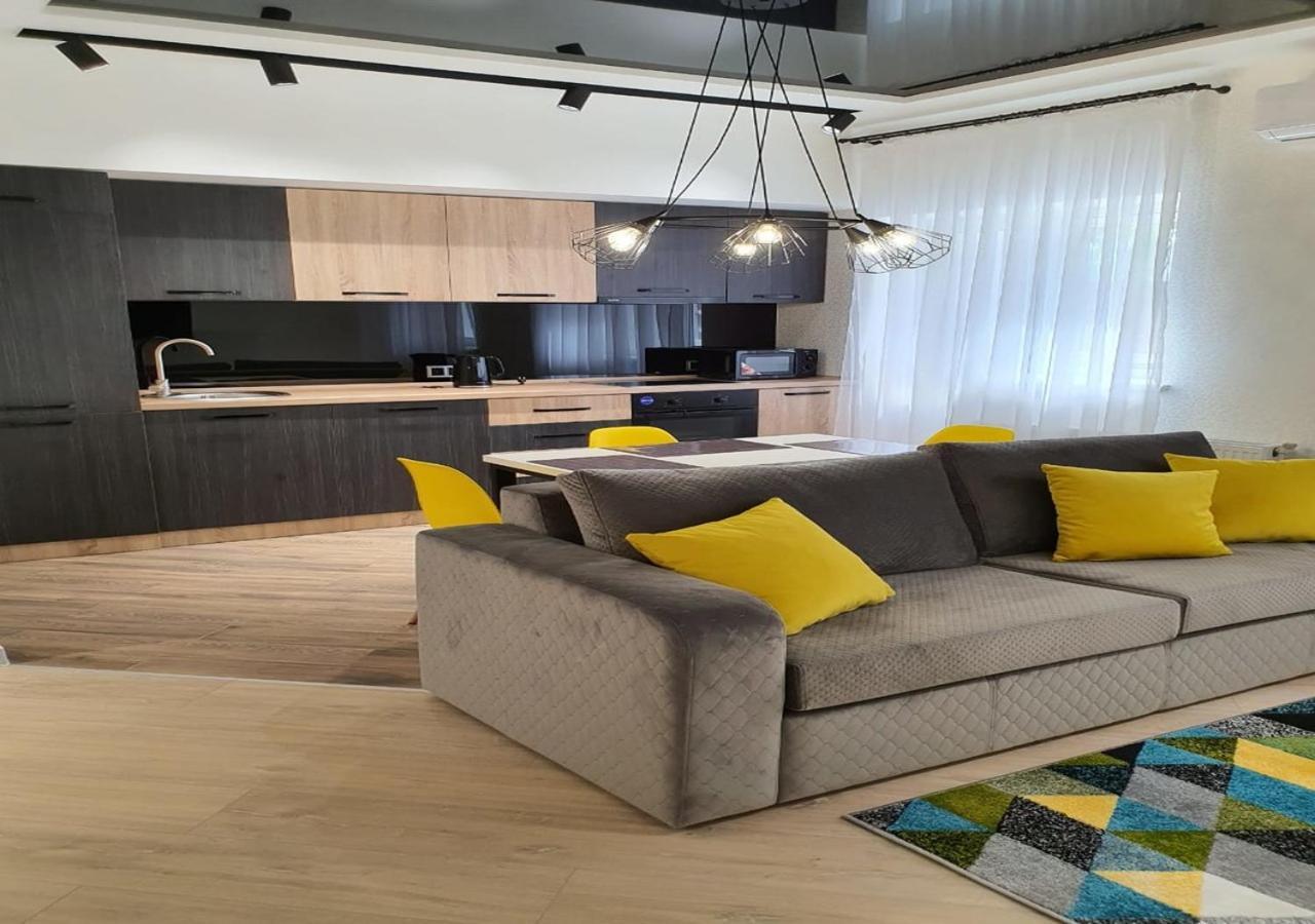 New Lux Apartment 2020 Харків Екстер'єр фото