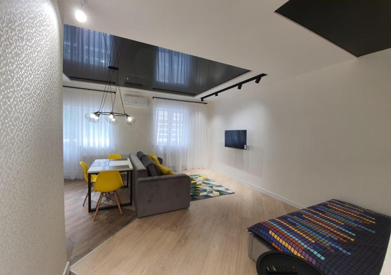 New Lux Apartment 2020 Харків Екстер'єр фото
